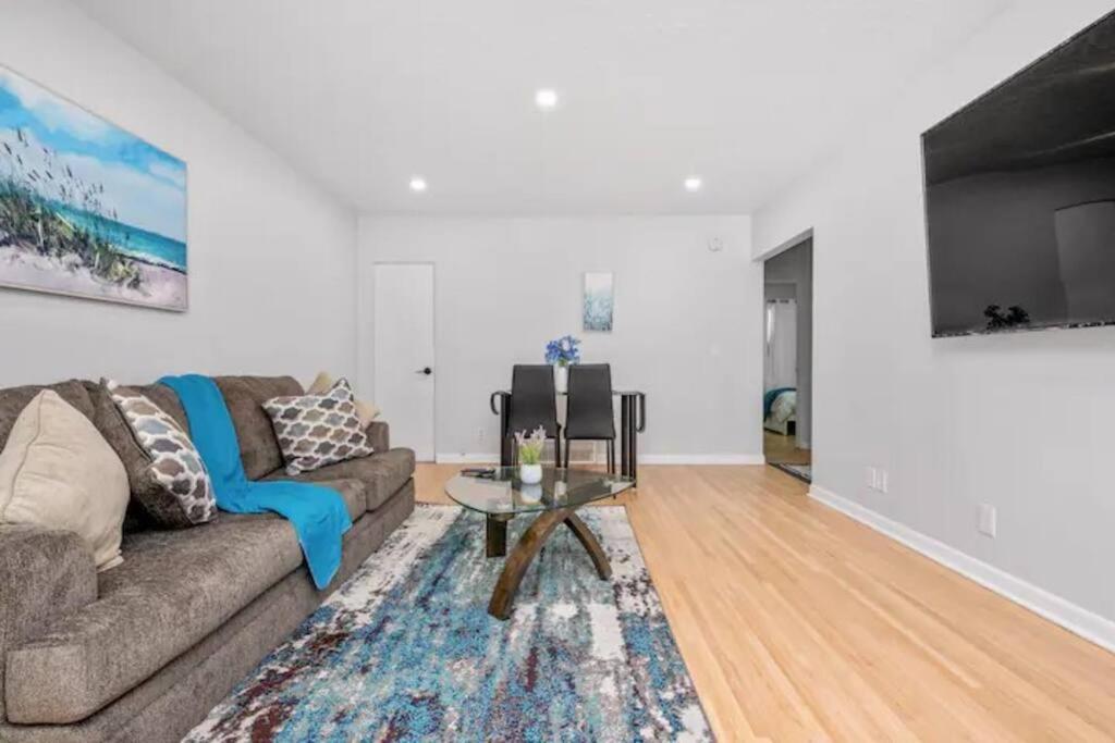 Accessible/Petfriendly-2Bedsuite カルガリー エクステリア 写真